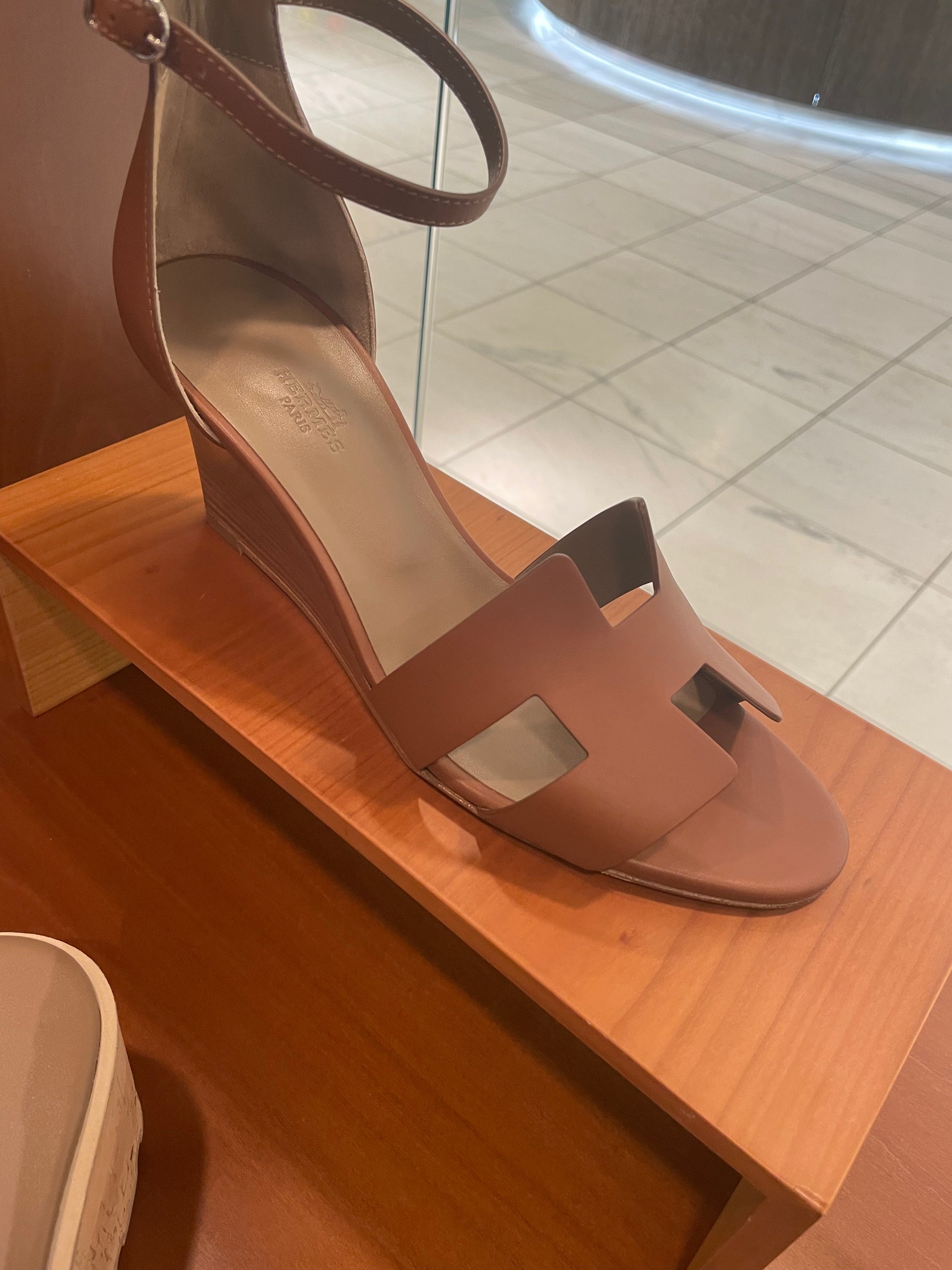 Legend sandal hermes deals